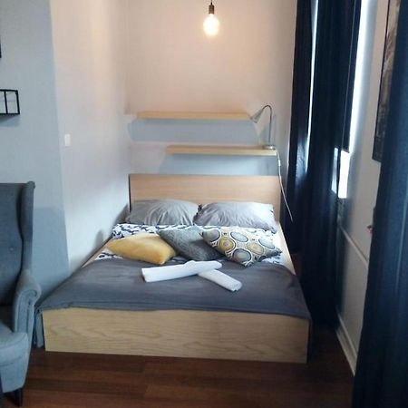 Art Dreams Apartament Chmielna 14 وارسو المظهر الخارجي الصورة