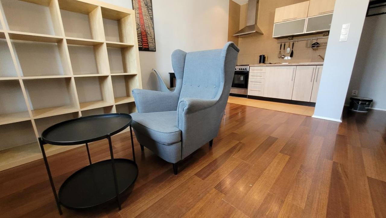 Art Dreams Apartament Chmielna 14 وارسو المظهر الخارجي الصورة